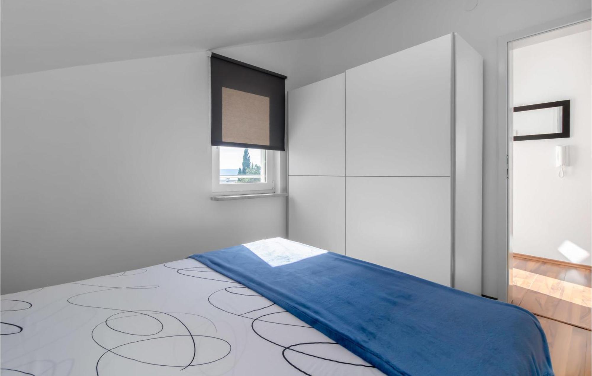 Amazing apartment in Dramalj with 2 Bedrooms&WiFi Buitenkant foto