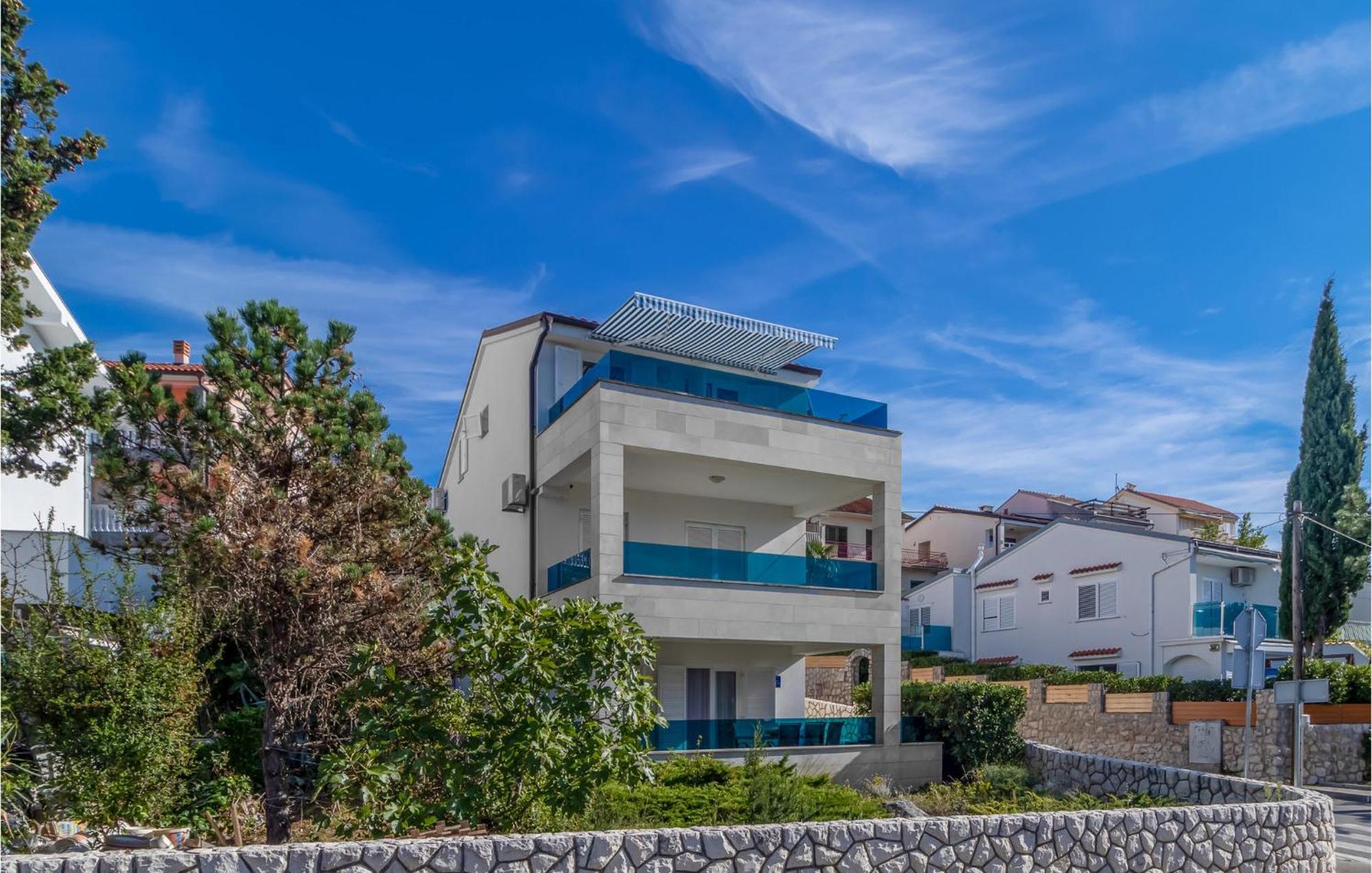 Amazing apartment in Dramalj with 2 Bedrooms&WiFi Buitenkant foto